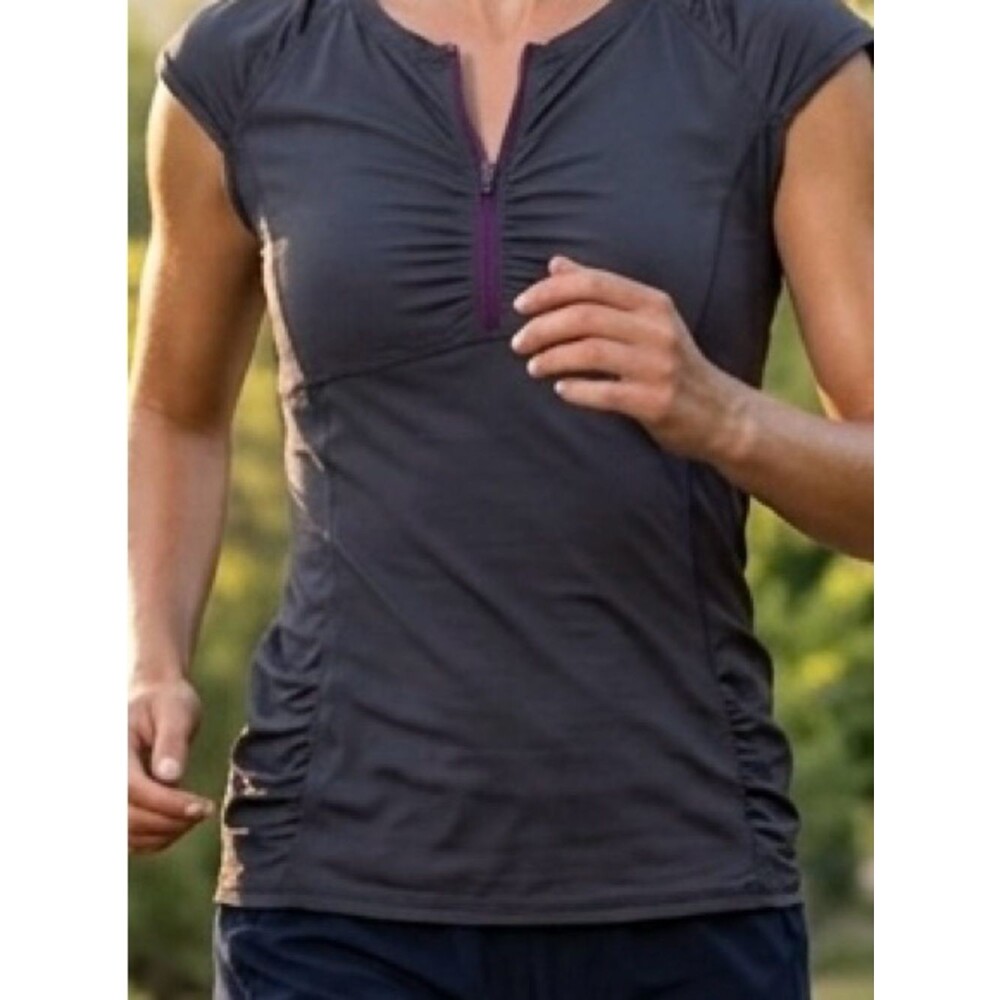Athleta Intrepid Cap Sleeve Sun Shield Top sz MED